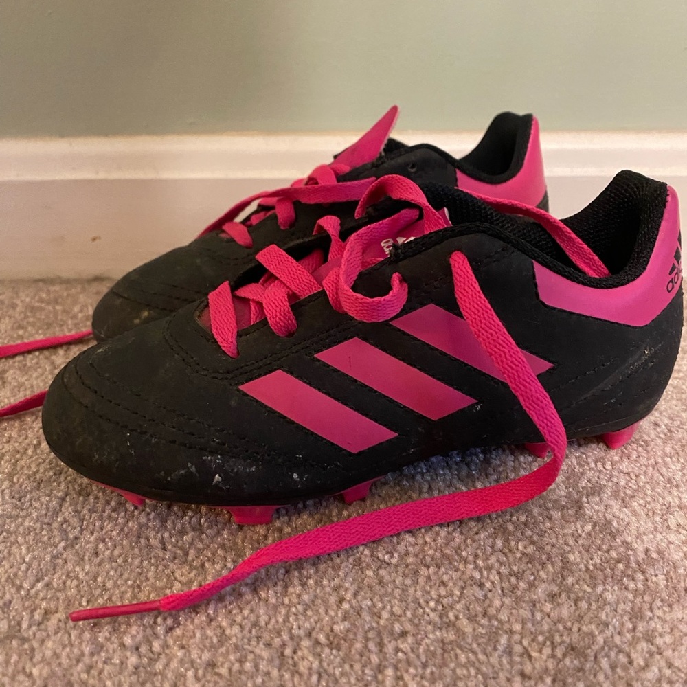 Girls Cleats